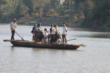 MEKONG (traversée d'une rive à l'autre)